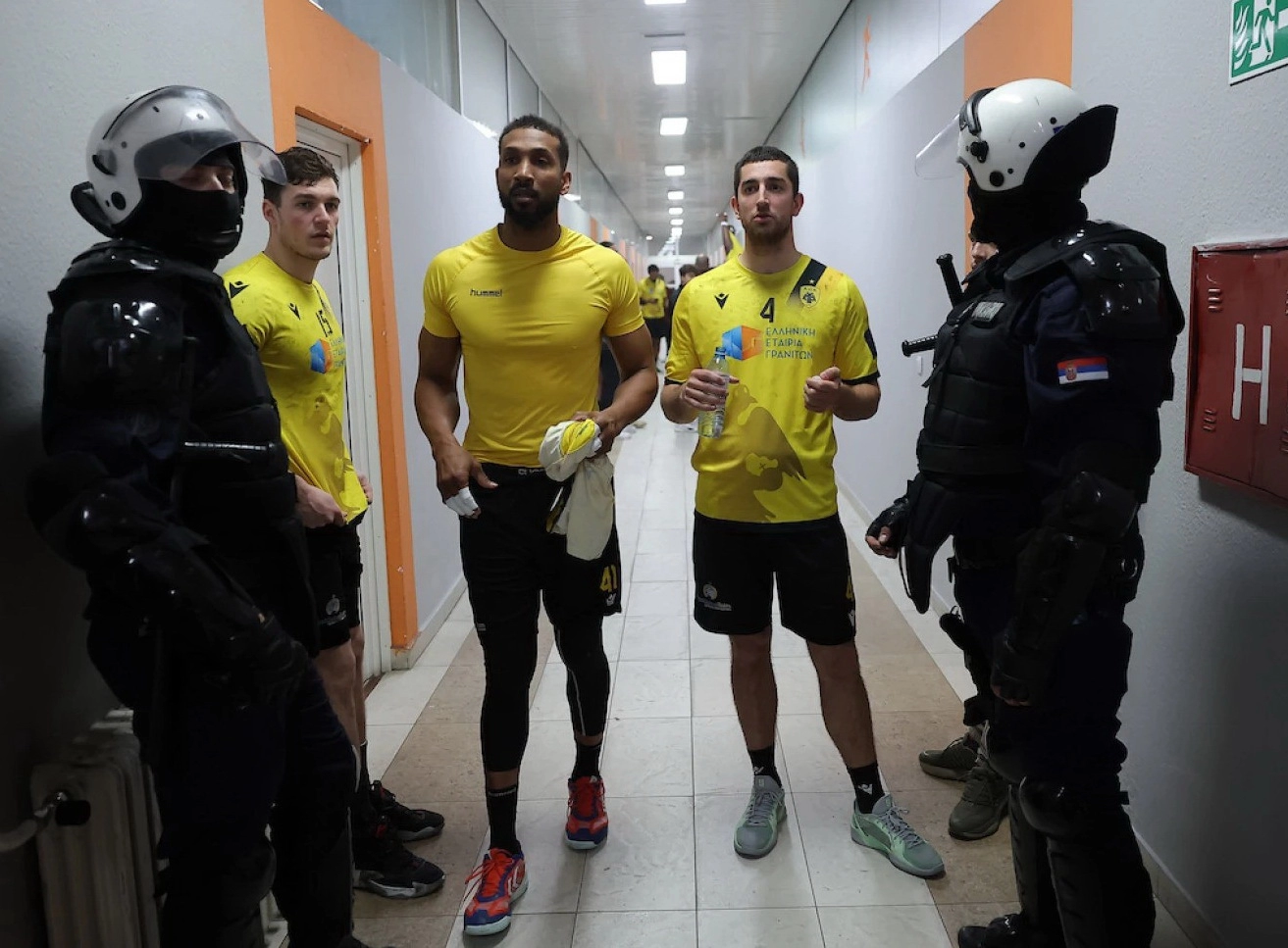 Partizan i AEK ipak će igrati - na neutralnom terenu